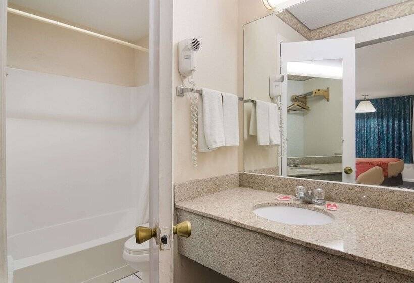 Номер Стандарт 2 Двуспальные Кровати, Econo Lodge Calhoun North Damascus