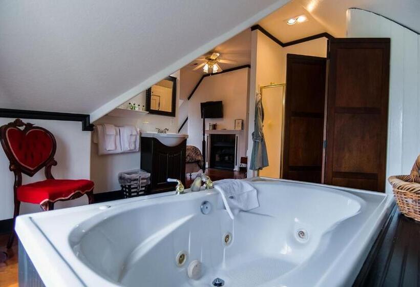 Номер Deluxe Кровать Кинг, The Campbell House Inn