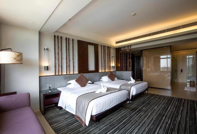 Номер Deluxe, Mission Hills Resort Haikou