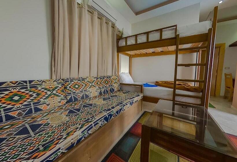 اتاق لوکس با چشم‌انداز دریا, Seaview Hotel Dahab