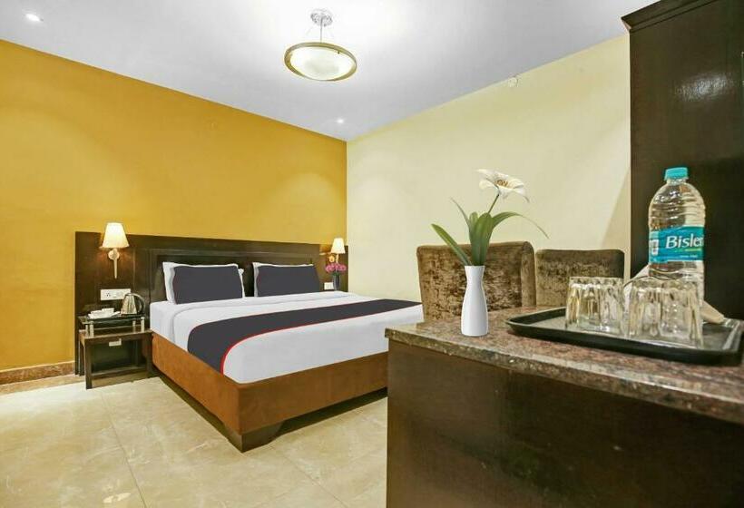 Трехместный Номер Классика, Collection O Hotel Royal Jihaan