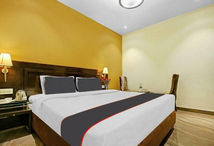 Трехместный Номер Классика, Collection O Hotel Royal Jihaan
