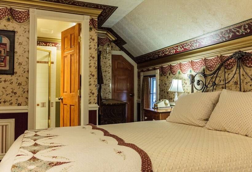 Номер Классика Двуспальная Кровать, Frisco Lodge