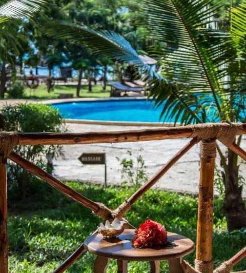 디럭스 룸, Spice Island Hotel & Resort
