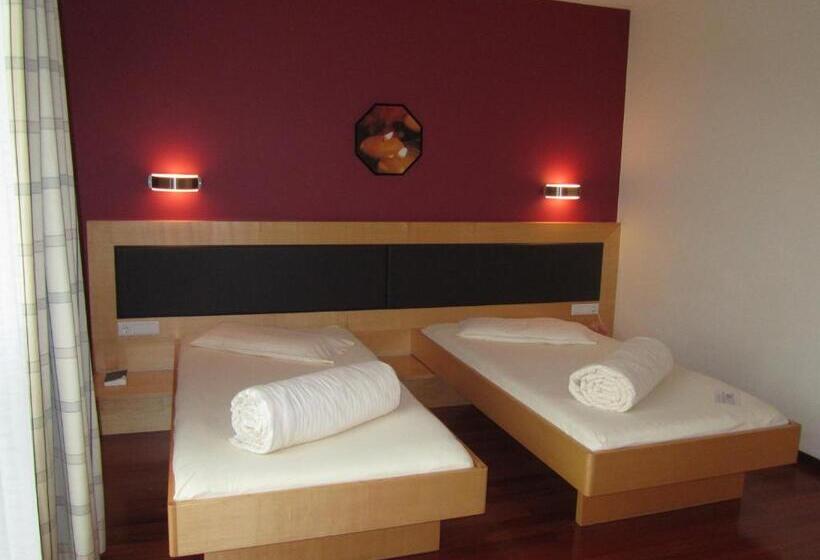 Номер Стандарт, Businesshotel Valerian