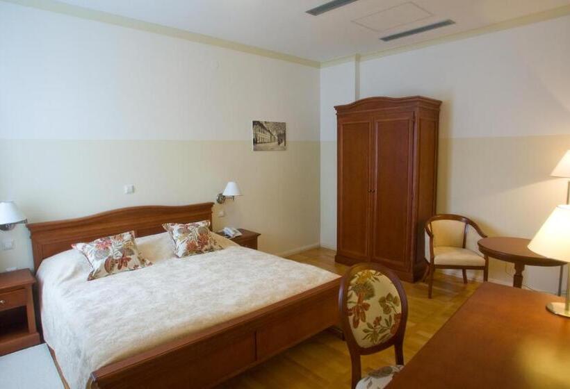 Полулюкс, Heritage Hotel Frankopan