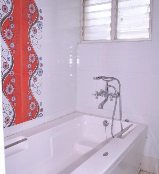 Family Suite, Susee Park