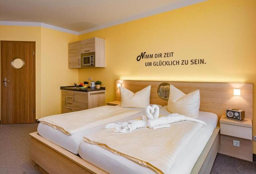 디럭스 룸, Aparthotel Strandhus