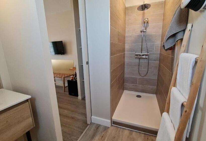 Номер Deluxe, Le C Boutique Hôtel