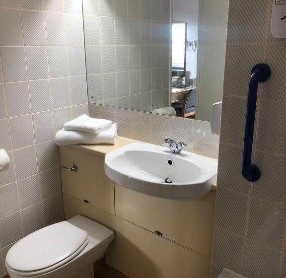 Семейный Номер, Redwings Lodge Rutland