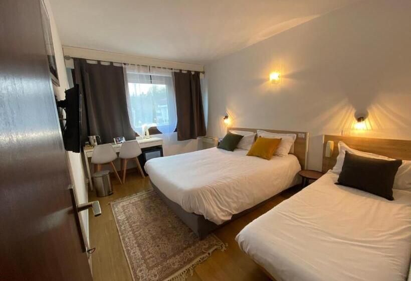 Номер Стандарт Трехместный, Savoie Hotel Aux Portes De Genève