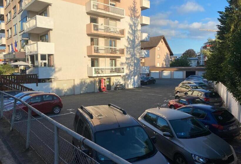 Номер Стандарт Трехместный, Savoie Hotel Aux Portes De Genève