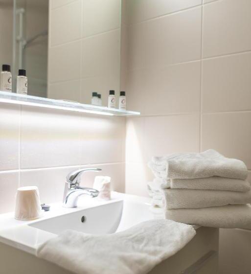 Номер Стандарт, The Originals City, Relax Otel & Spa, Le Barcarès