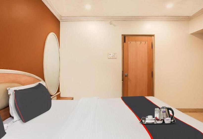 Pokój Trzyosobowy Klasyczny, Collection O 61246 Hotel De Meridian Near Versova Beach