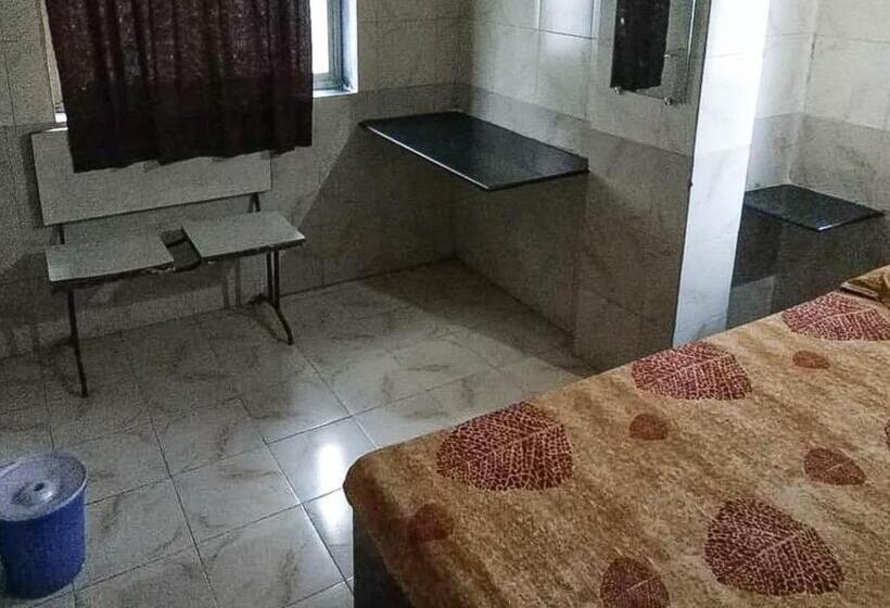 Номер Стандарт, Yuvraj Palace By Wb Inn