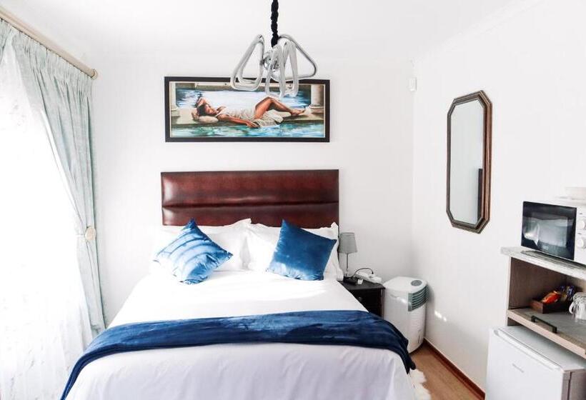 Номер Стандарт, Pumelela Guest House
