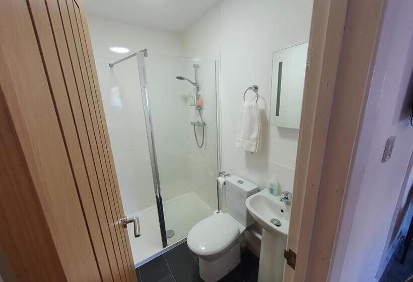 Трехместный Номер Базовый, North Cambridge Guesthouse By Payman Club