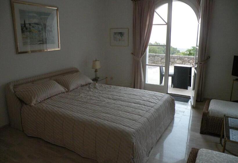 Стандартный Номер Кровать Кинг, Chambre Luxueuse Au Calme Avec Vue Panoramique Sur La Baie De Cannes Et L Estérel Immense Piscine