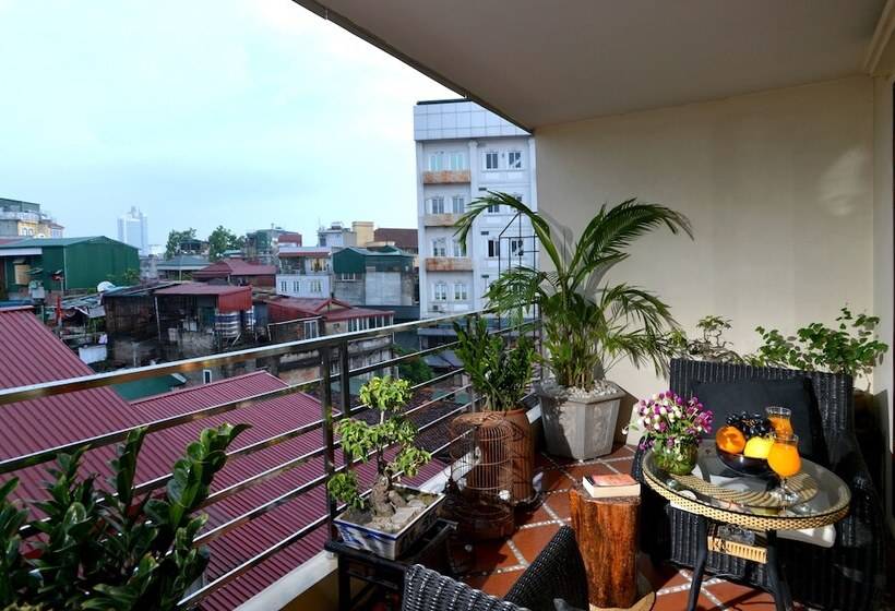 Suite with Terrace, Finnegans