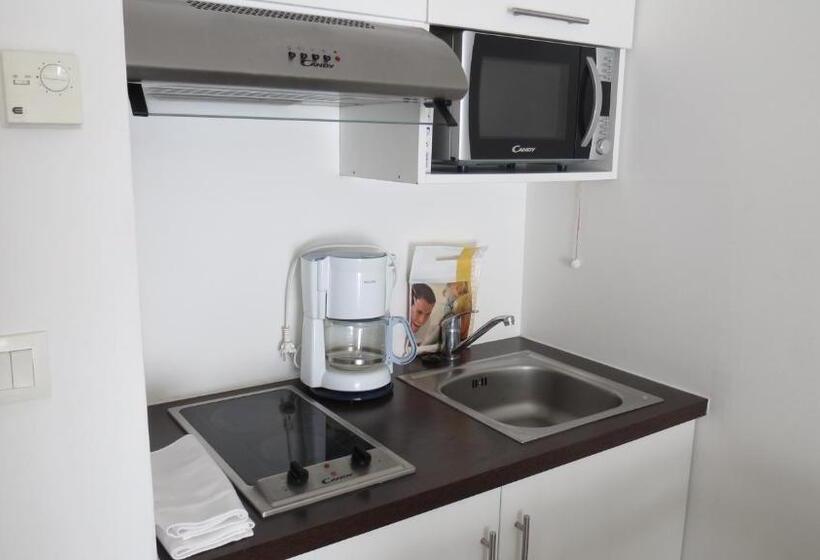 Апартаменты Премиум 1 Спальня, Residence Services Calypso Calanques Plage