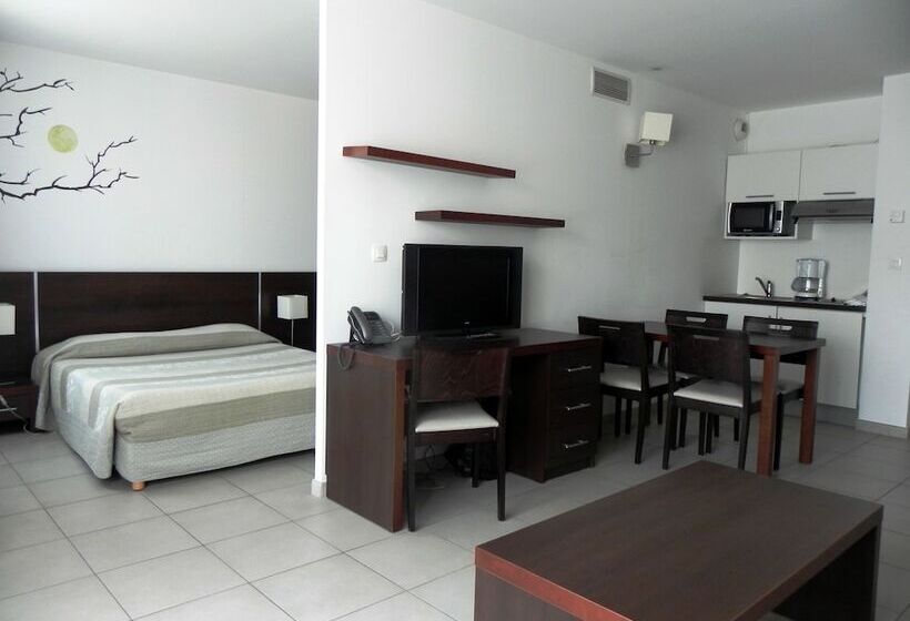 Апартаменты Superior 1 Спальня, Residence Services Calypso Calanques Plage