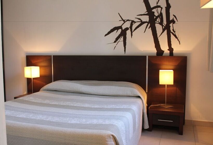Апартаменты Deluxe 1 Спальня, Residence Services Calypso Calanques Plage