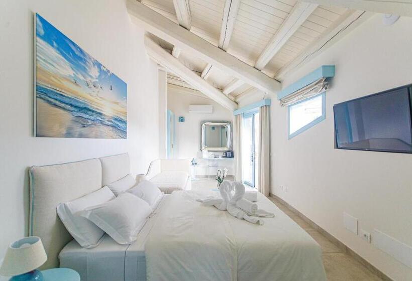 プールビュージュニアスイート, Oasi Blu Sardinia