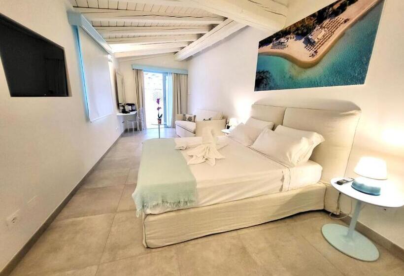 プール付きジュニアスイート, Oasi Blu Sardinia
