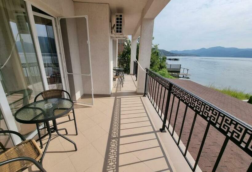 اتاق استاندارد با تخت بزرگ, Casa Soarelui