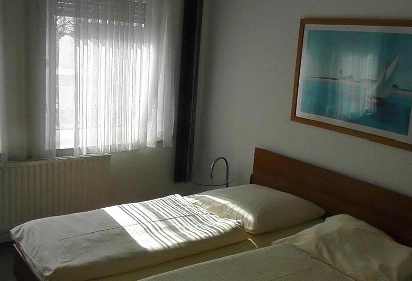 Номер Стандарт Совместная Ванная, Domhotel Bed & Breakfast