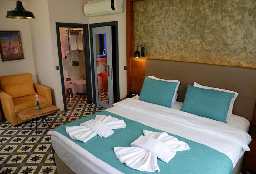 اتاق لوکس با چشم‌انداز شهر, Pera Luna Residence