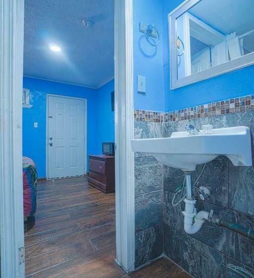 Номер Стандарт, Monterrey Motel Padre Island, Corpus Christi By Oyo