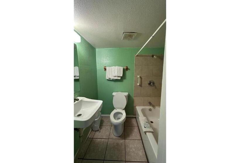Номер Стандарт, Monterrey Motel Padre Island, Corpus Christi By Oyo