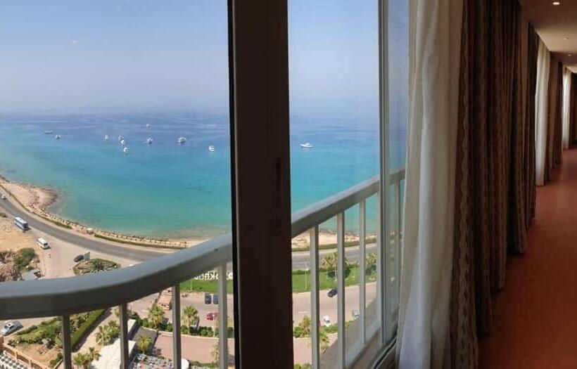 1 Bedroom Penthouse Apartment, Penthouse In Porto Sokhna Pyramids