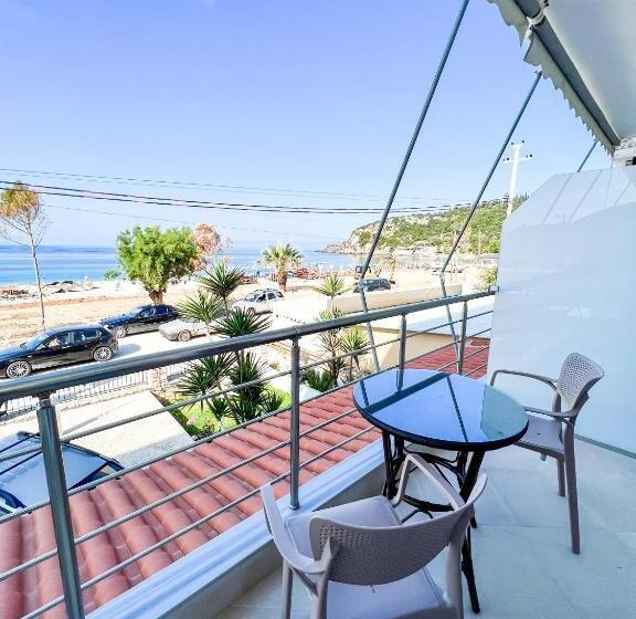 اتاق استاندارد با چشمانداز دریا, Ionian View B&b