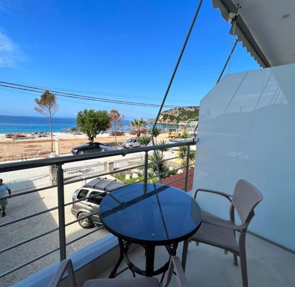 اتاق استاندارد با چشمانداز دریا, Ionian View B&b