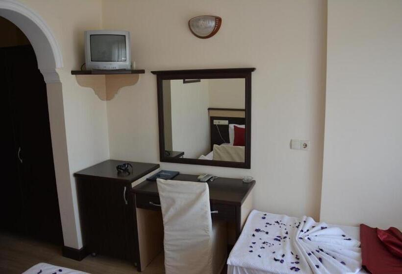 Family Suite, Yavuzhan