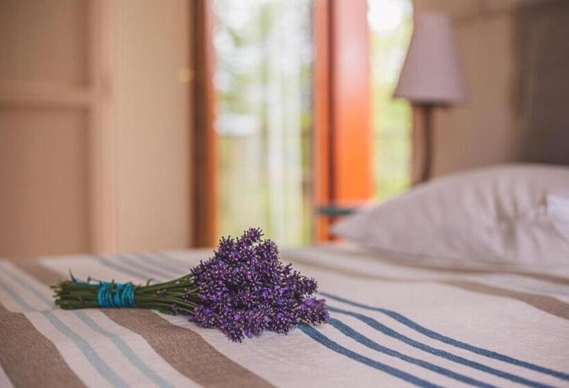 Номер Стандарт с Балконом, Hullám Villa B&b