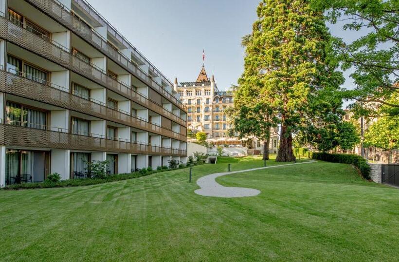 Номер Deluxe Вид на Парк, Royal Savoy Hotel & Spa