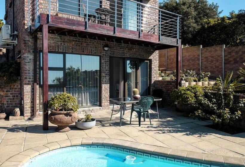 스탠다드 룸 풀장 전망, Hilltop Guesthouse