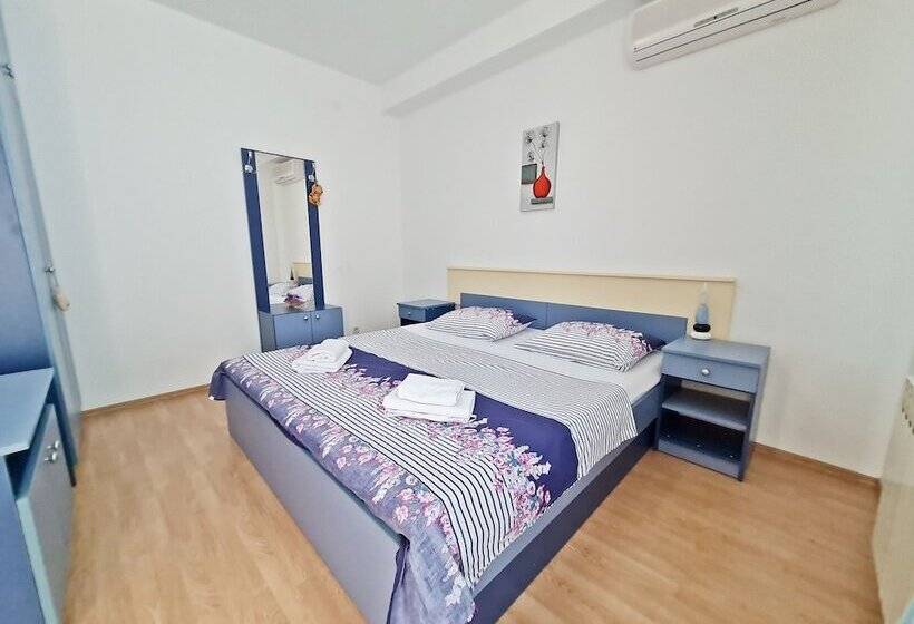 Студия Стандарт, Rooms And Apartments Porat