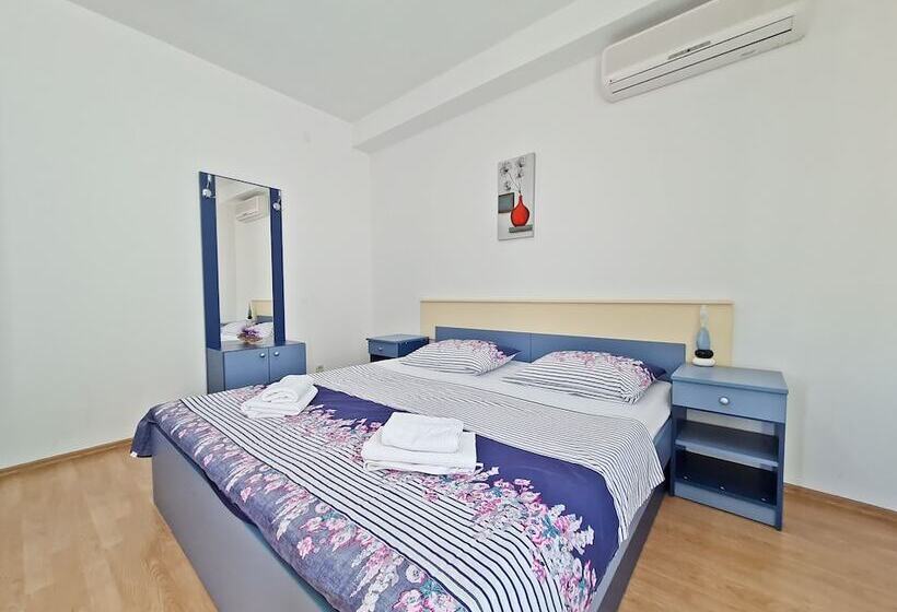 Студия Стандарт, Rooms And Apartments Porat