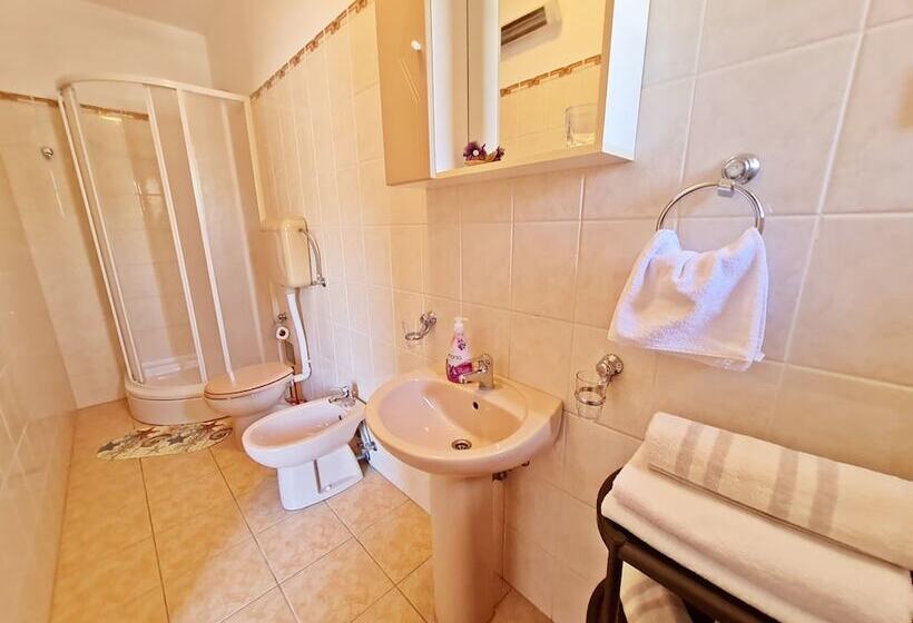 Номер Стандарт Вид на Море с Балконом, Rooms And Apartments Porat