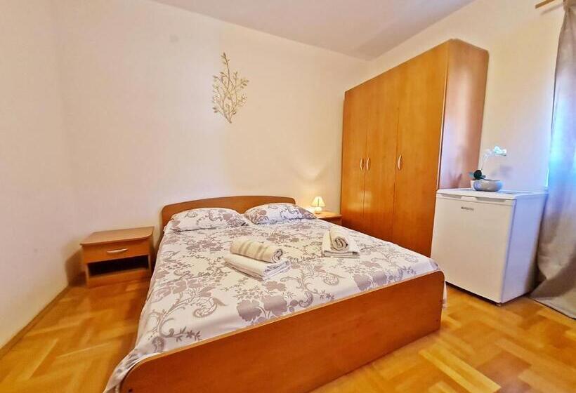 Номер Стандарт, Rooms And Apartments Porat