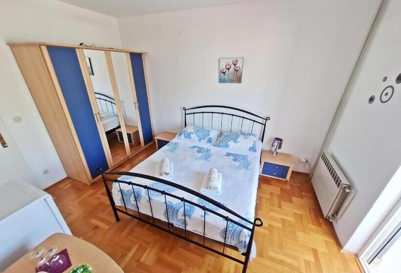 Номер Стандарт Вид на Море с Балконом, Rooms And Apartments Porat