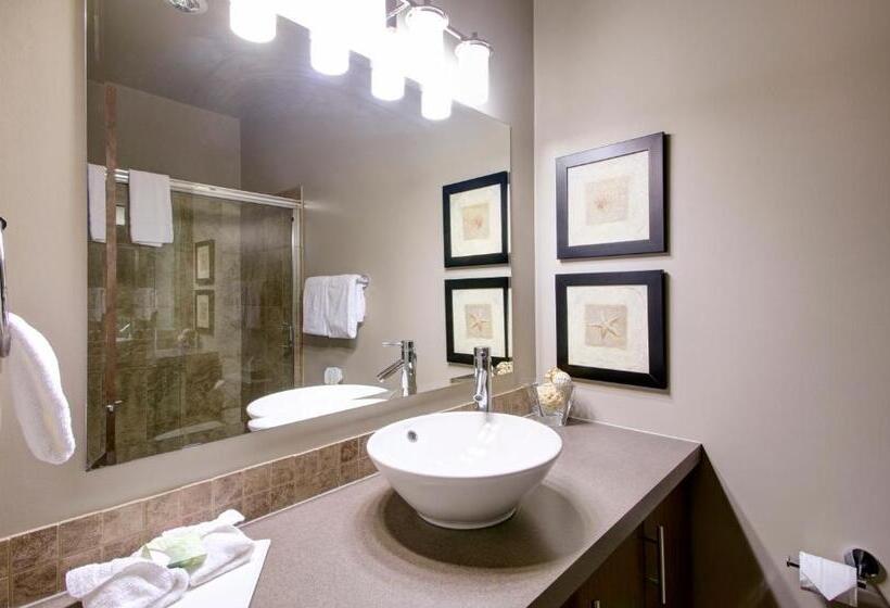 Люкс 2 Спальни, Sunrise Ridge Waterfront Resort