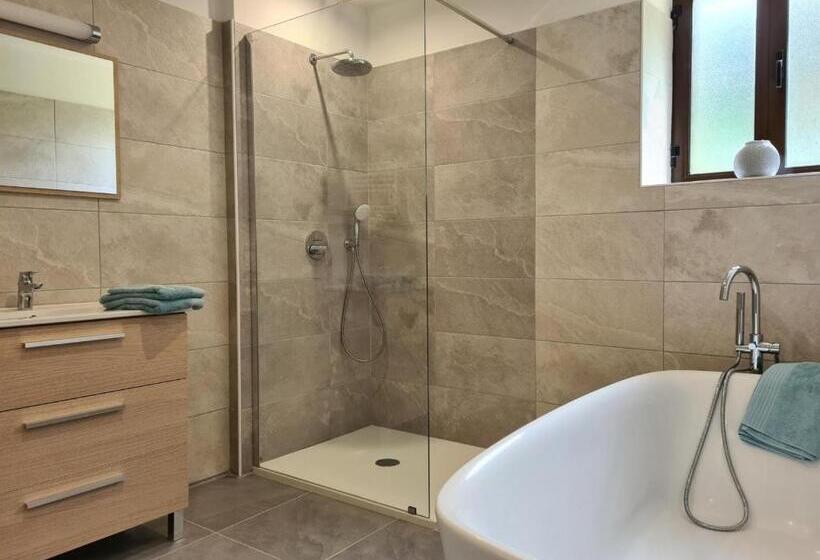 Номер Deluxe, La Maison Thimadaise