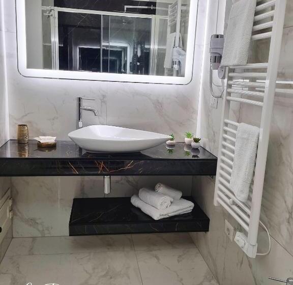 سوییت لوکس, La Perla Luxury Room