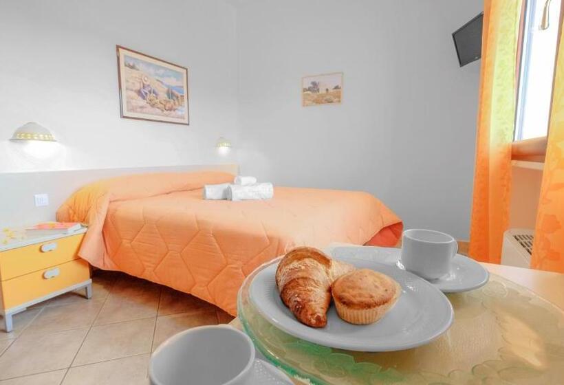 Полулюкс с Балконом, Casa Del Sole Relax Room
