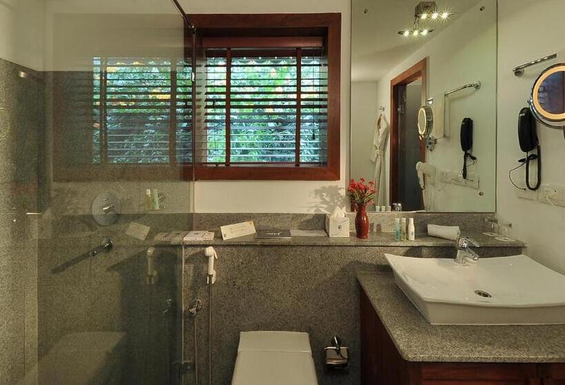 Номер Deluxe Вид на Море с Балконом, Getaway Beach Resort Kovalam